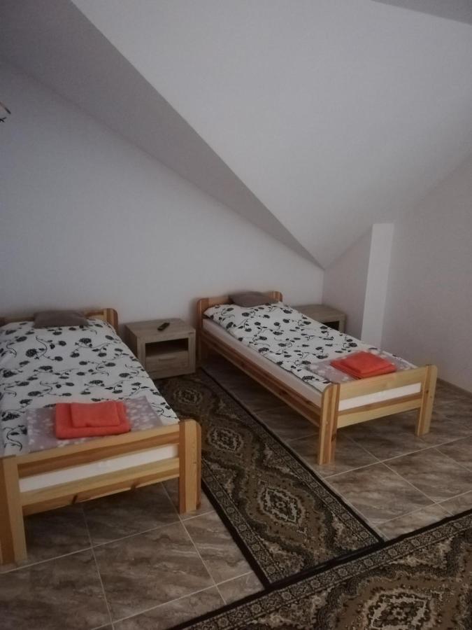 Potok 5 Hotell Zloczew Eksteriør bilde