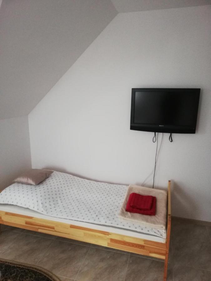 Potok 5 Hotell Zloczew Eksteriør bilde