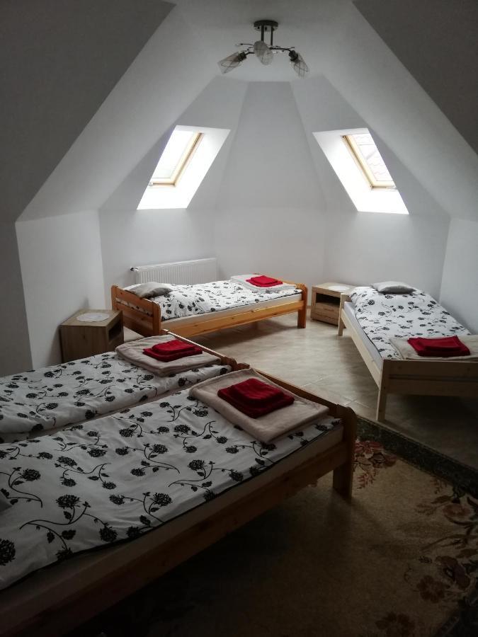 Potok 5 Hotell Zloczew Eksteriør bilde