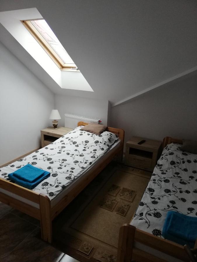 Potok 5 Hotell Zloczew Eksteriør bilde